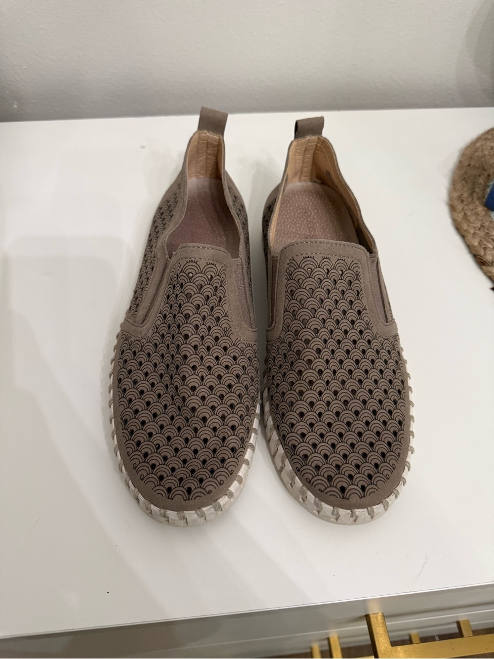 Ilse Jacobsen Tulip Slip On Shoes Taupe Laser Cut Comfort Loafers EU 41 US 10